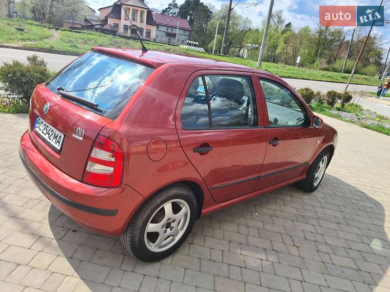 Хэтчбек Skoda Fabia 2001 в Львове