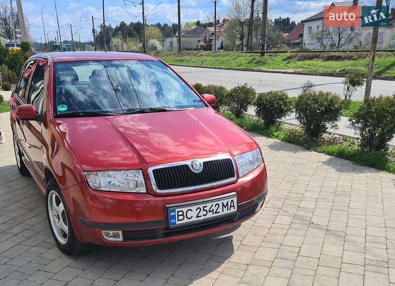 Хэтчбек Skoda Fabia 2001 в Львове