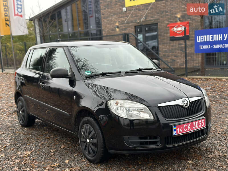 Хэтчбек Skoda Fabia 2009 в Виннице