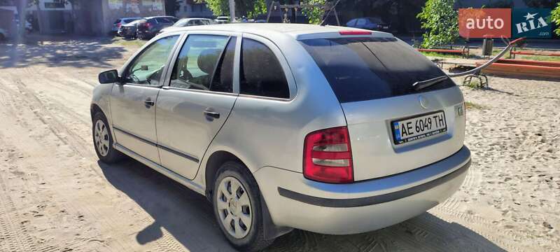 Універсал Skoda Fabia 2001 в Дніпрі
