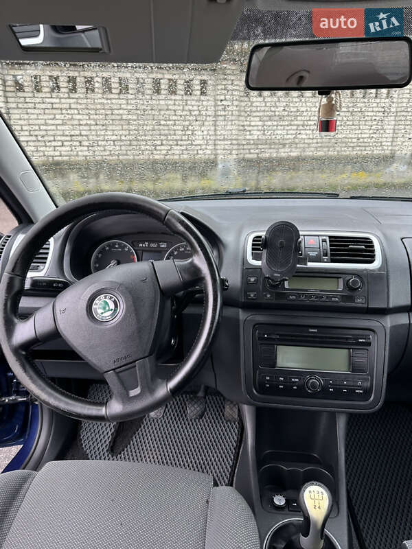 Хэтчбек Skoda Fabia 2008 в Виннице