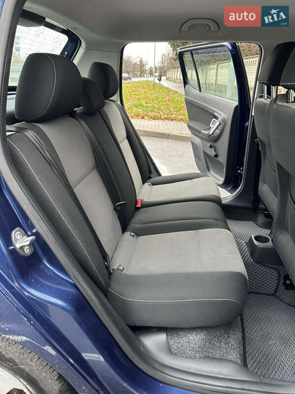 Хэтчбек Skoda Fabia 2008 в Виннице