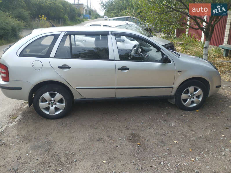 Універсал Skoda Fabia 2004 в Житомирі