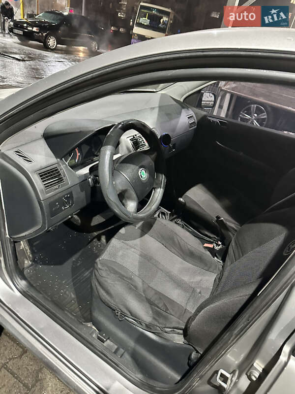 Хетчбек Skoda Fabia 2006 в Хмельницькому