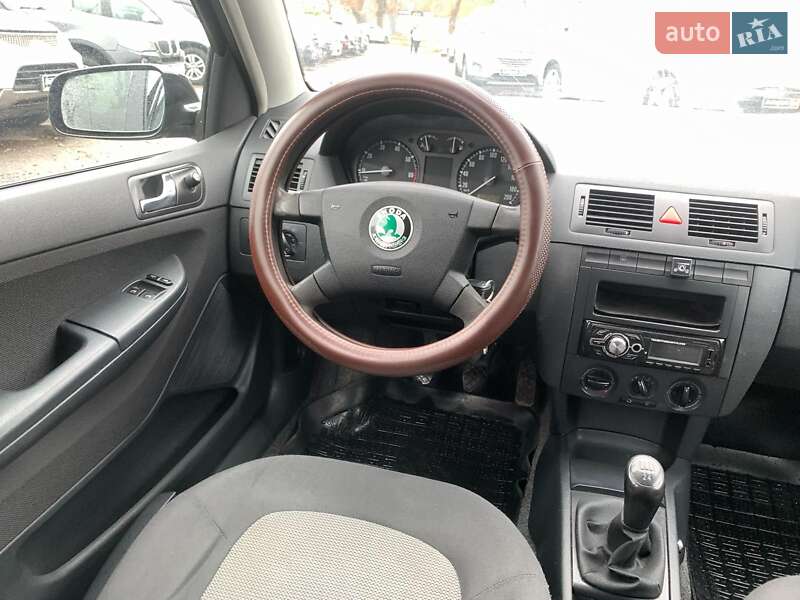 Універсал Skoda Fabia 2004 в Вінниці
