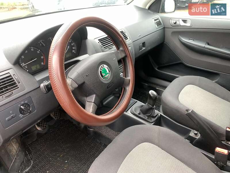 Універсал Skoda Fabia 2004 в Вінниці