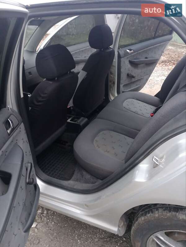 Хетчбек Skoda Fabia 2004 в Запоріжжі фото 9 Хетчбек Skoda Fabia 2004 в Запоріжжі