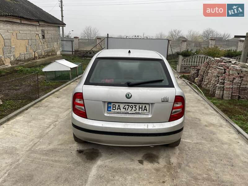 Хетчбек Skoda Fabia 2001 в Кропивницькому