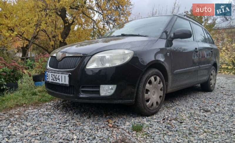 Універсал Skoda Fabia 2009 в Полтаві