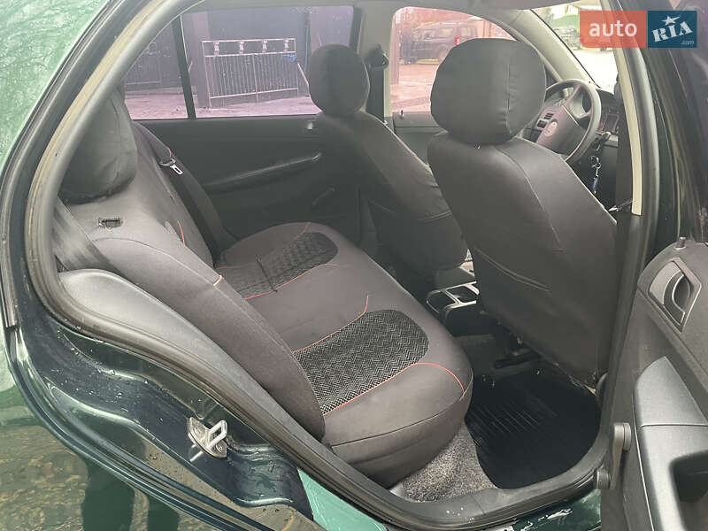 Хетчбек Skoda Fabia 2005 в Миргороді