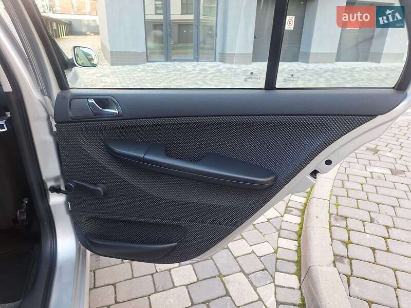 Хэтчбек Skoda Fabia 2007 в Ивано-Франковске фото 41 Хэтчбек Skoda Fabia 2007 в Ивано-Франковске