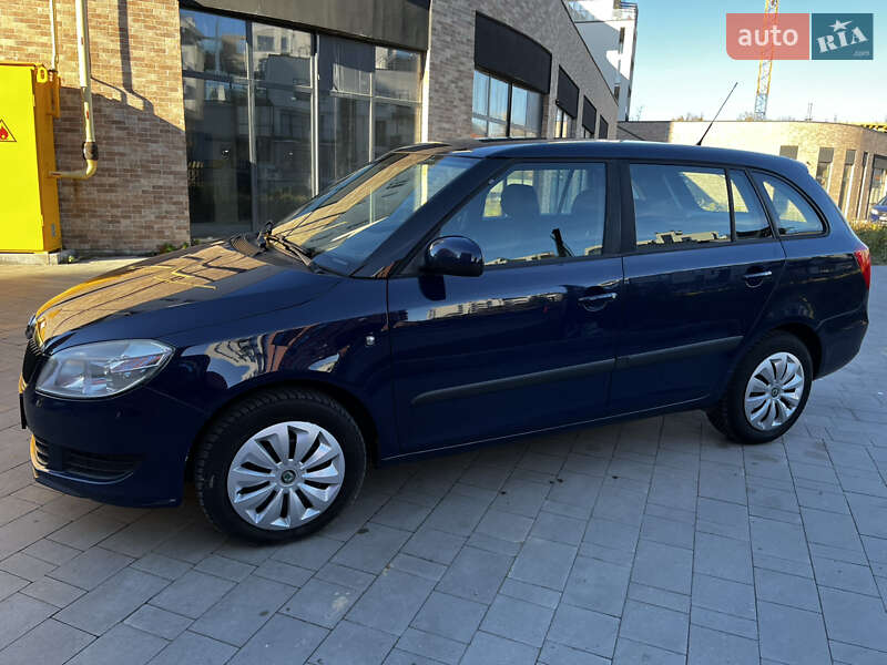 Универсал Skoda Fabia 2010 в Львове фото 3 Универсал Skoda Fabia 2010 в Львове