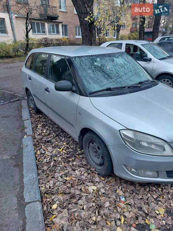 Универсал Skoda Fabia 2010 в Киеве фото 4 Универсал Skoda Fabia 2010 в Киеве