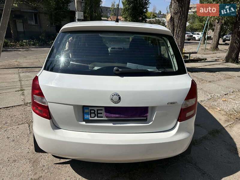 Хэтчбек Skoda Fabia 2008 в Николаеве