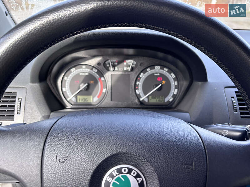 Хэтчбек Skoda Fabia 2006 в Иванкове