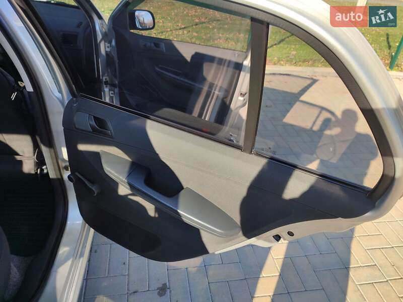 Хетчбек Skoda Fabia 2005 в Миколаєві