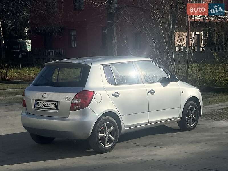 Хетчбек Skoda Fabia 2008 в Самборі