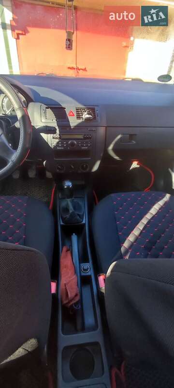 Универсал Skoda Fabia 2004 в Маньковке