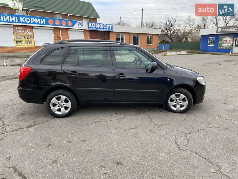 Универсал Skoda Fabia 2009 в Корсуне-Шевченковском