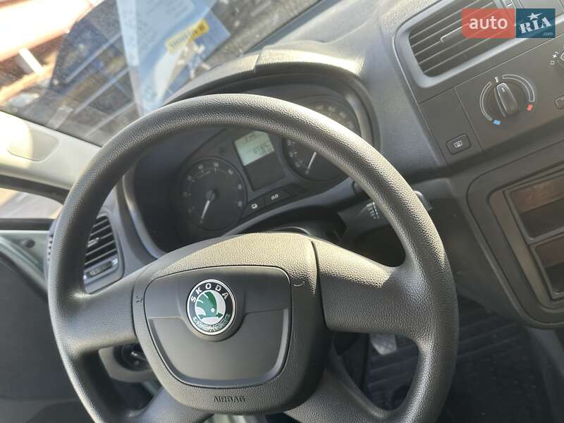 Хэтчбек Skoda Fabia 2011 в Киеве фото 17 Хэтчбек Skoda Fabia 2011 в Киеве