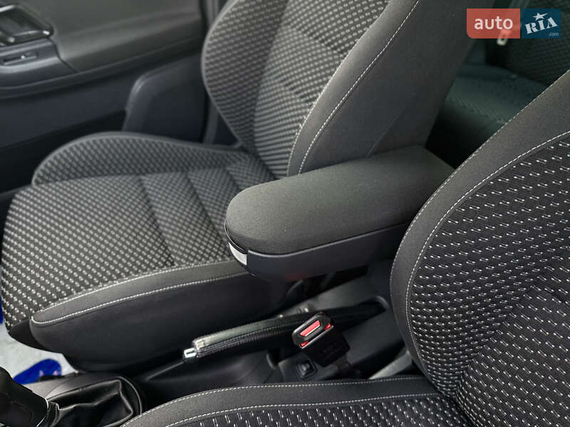 Хэтчбек Skoda Fabia 2011 в Луцке фото 22 Хэтчбек Skoda Fabia 2011 в Луцке