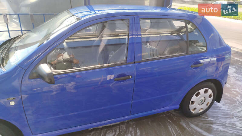 Хетчбек Skoda Fabia 2002 в Харкові