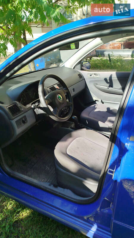 Хетчбек Skoda Fabia 2002 в Харкові