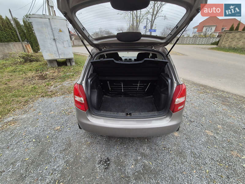 Хетчбек Skoda Fabia 2008 в Рівному фото 5 Хетчбек Skoda Fabia 2008 в Рівному