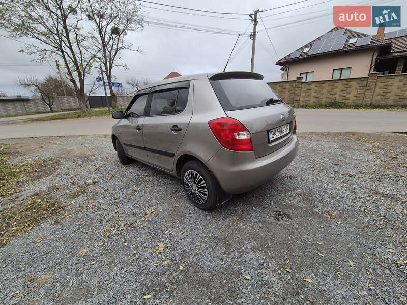 Хетчбек Skoda Fabia 2008 в Рівному фото 7 Хетчбек Skoda Fabia 2008 в Рівному