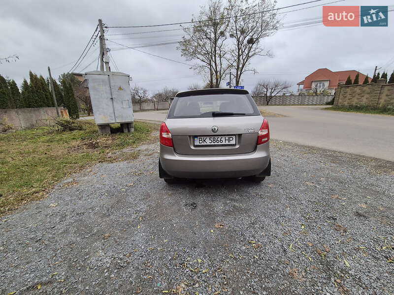 Хетчбек Skoda Fabia 2008 в Рівному фото 8 Хетчбек Skoda Fabia 2008 в Рівному