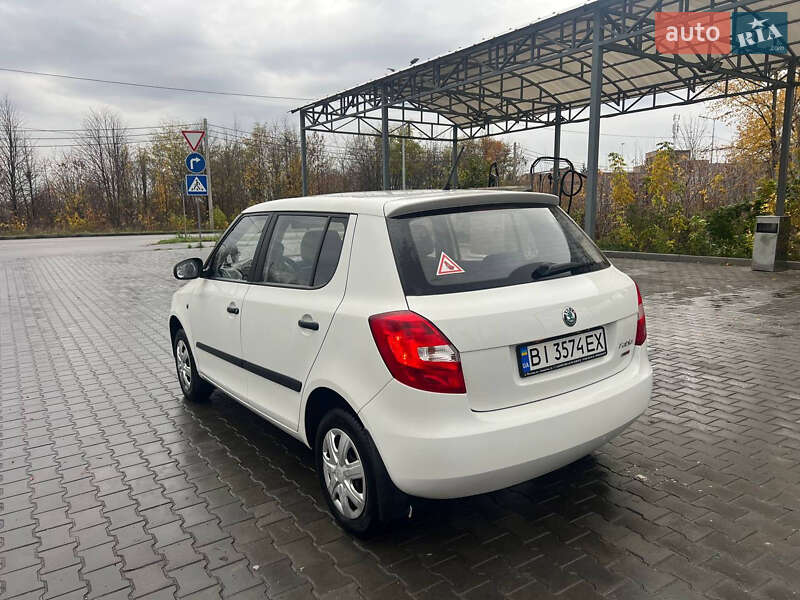 Хэтчбек Skoda Fabia 2012 в Полтаве