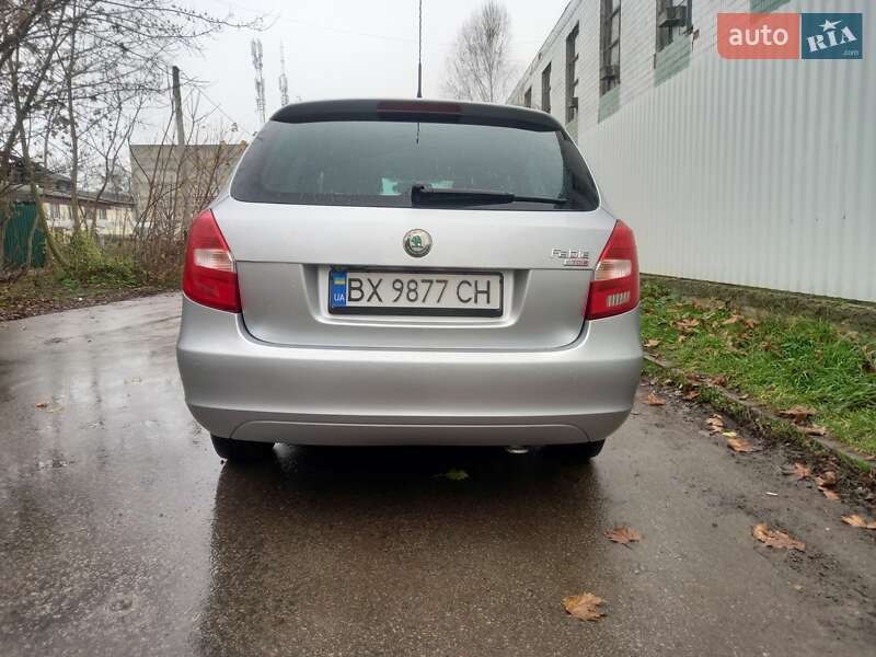 Універсал Skoda Fabia 2010 в Кам'янець-Подільському