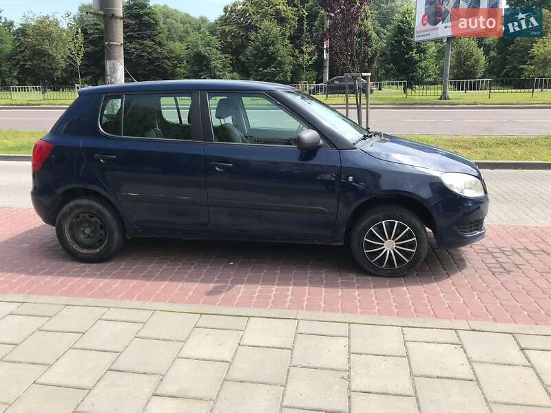 Хэтчбек Skoda Fabia 2011 в Бурштыне фото 4 Хэтчбек Skoda Fabia 2011 в Бурштыне