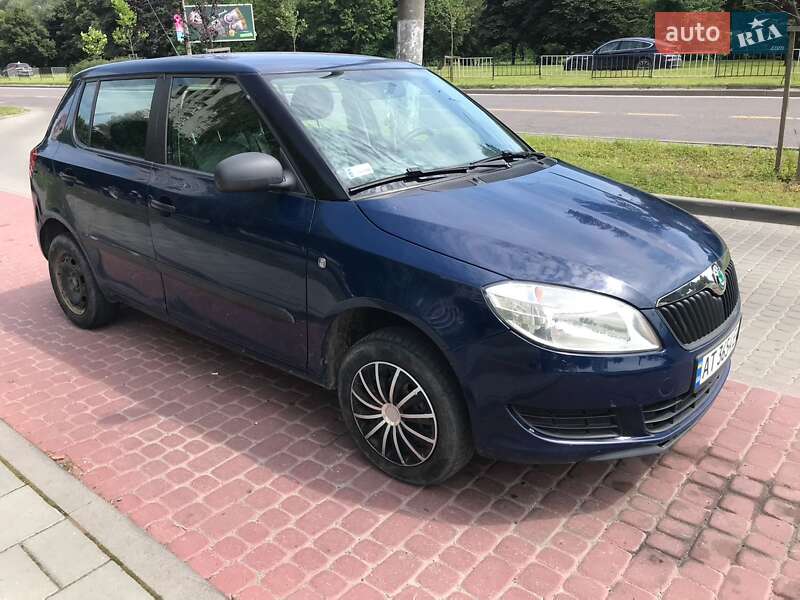 Хэтчбек Skoda Fabia 2011 в Бурштыне фото 3 Хэтчбек Skoda Fabia 2011 в Бурштыне