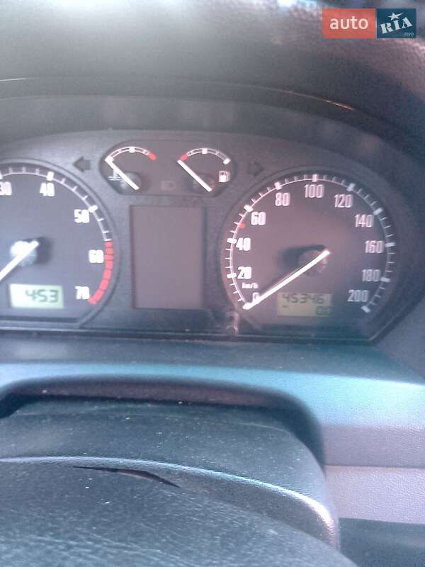 Хэтчбек Skoda Fabia 2003 в Луцке