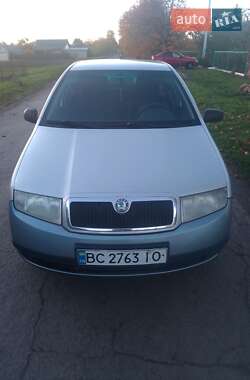 Хэтчбек Skoda Fabia 2003 в Луцке