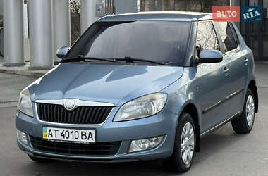 Хэтчбек Skoda Fabia 2010 в Надворной