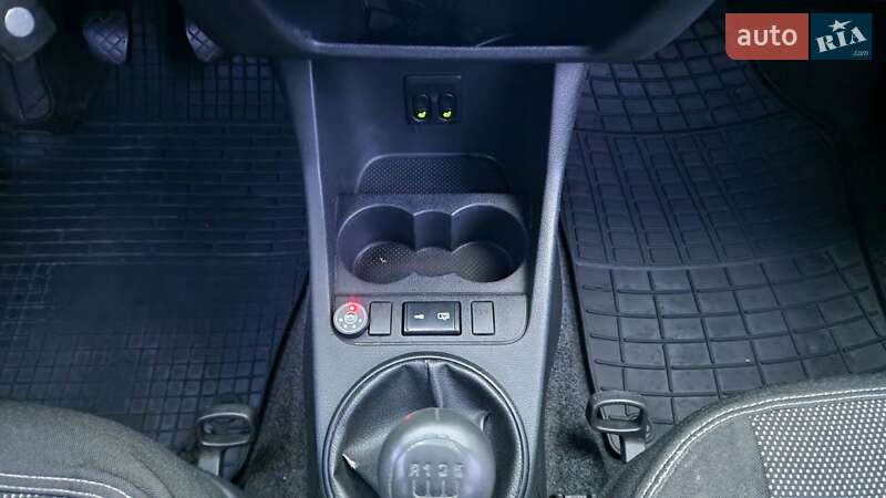 Хэтчбек Skoda Fabia 2009 в Кременчуге фото 23 Хэтчбек Skoda Fabia 2009 в Кременчуге