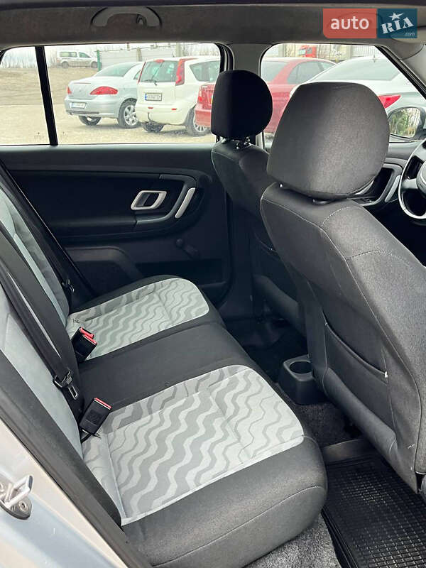 Хэтчбек Skoda Fabia 2009 в Белогородке фото 10 Хэтчбек Skoda Fabia 2009 в Белогородке