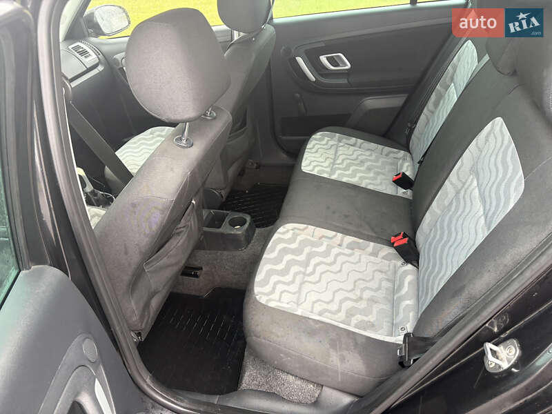 Універсал Skoda Fabia 2009 в Городку фото 15 Універсал Skoda Fabia 2009 в Городку