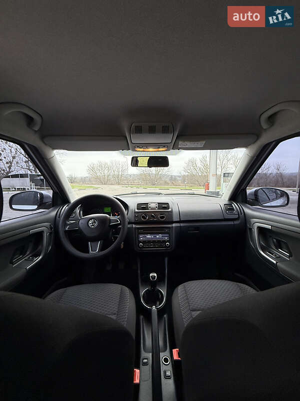 Універсал Skoda Fabia 2015 в Новій Водолагі