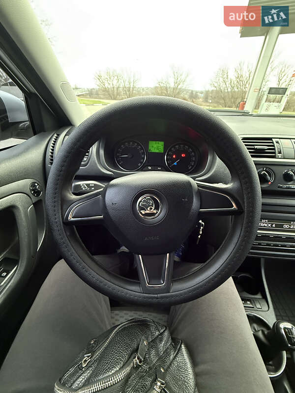 Універсал Skoda Fabia 2015 в Новій Водолагі