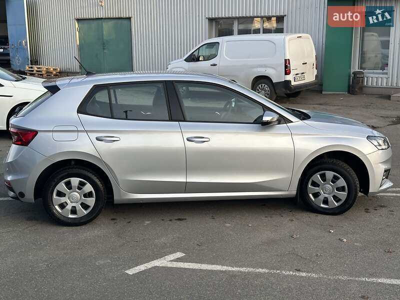 Хэтчбек Skoda Fabia 2024 в Киеве