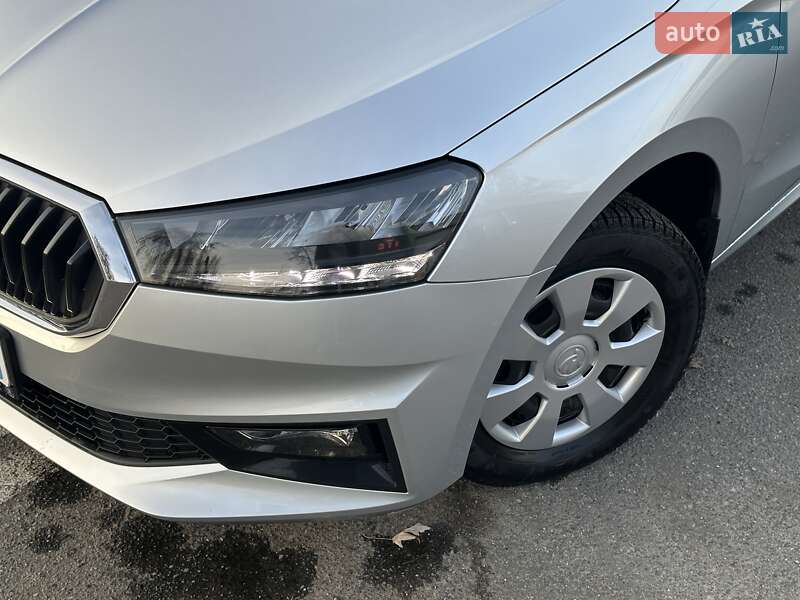 Хэтчбек Skoda Fabia 2024 в Киеве