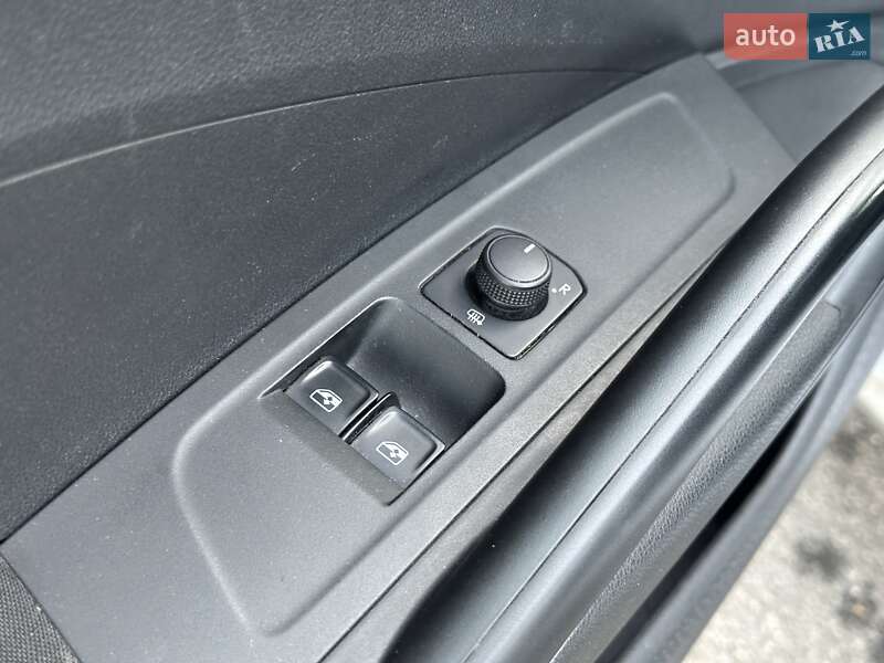 Хэтчбек Skoda Fabia 2024 в Киеве