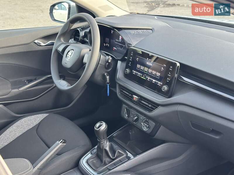 Хэтчбек Skoda Fabia 2024 в Киеве