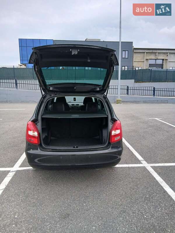 Універсал Skoda Fabia 2009 в Полтаві