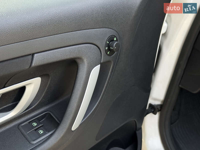 Универсал Skoda Fabia 2009 в Луцке