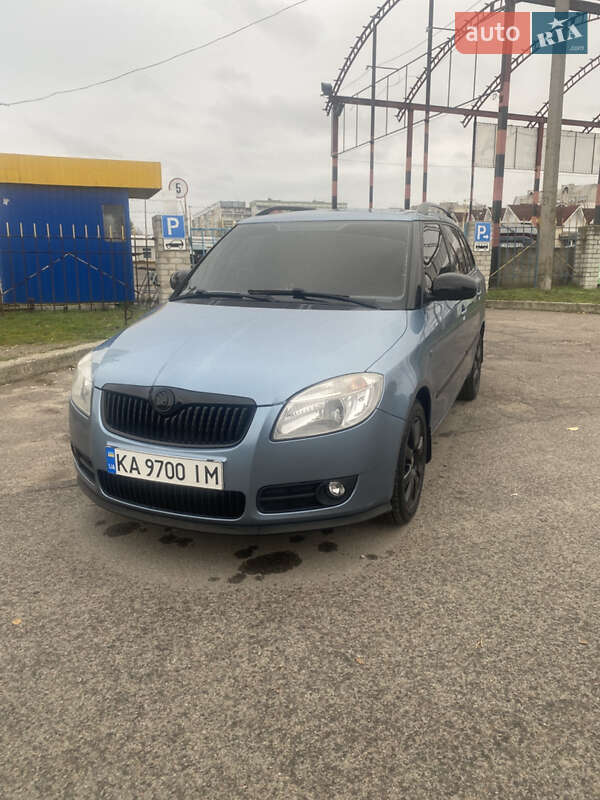 Універсал Skoda Fabia 2008 в Черкасах