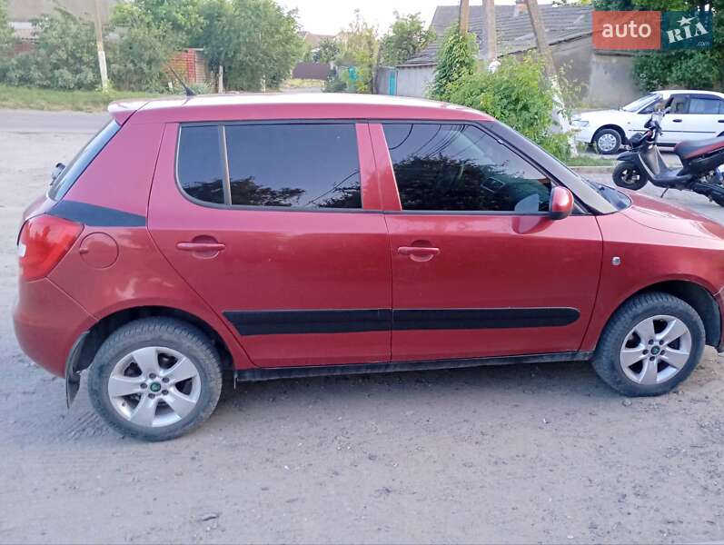 Хэтчбек Skoda Fabia 2008 в Белгороде-Днестровском фото 3 Хэтчбек Skoda Fabia 2008 в Белгороде-Днестровском